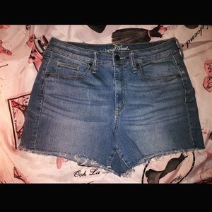 Universal Thread shorts